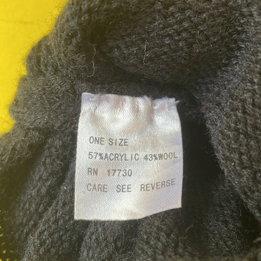 New vintage black long knitted gloves